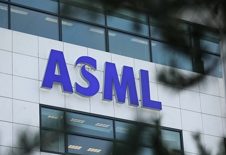 Dutch China Export Curbs Faces Chip Tech Giant ASML