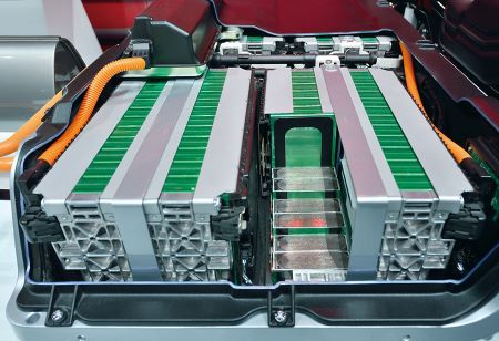 LGES to Provide 50 GWh Batteries to a Mercedes Affiliate for One Decade