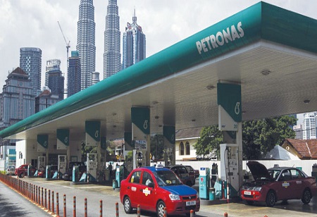 Malaysia's state energy Petronas Sees Profits Surge in second quarter 