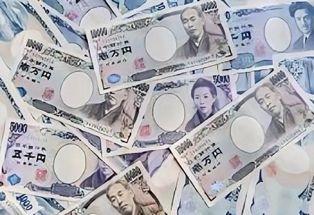  Japanese Current Account Surplus Hits Record, Surpassing 